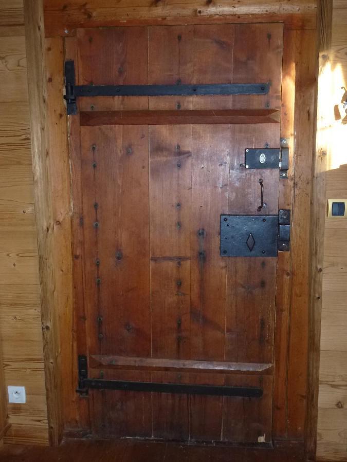 "Chalet Les Aravis" Chalet Et Appartements Le Grand-Bornand Bagian luar foto
