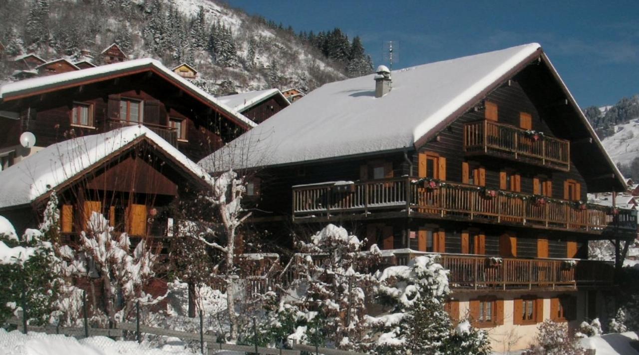 "Chalet Les Aravis" Chalet Et Appartements Le Grand-Bornand Bagian luar foto